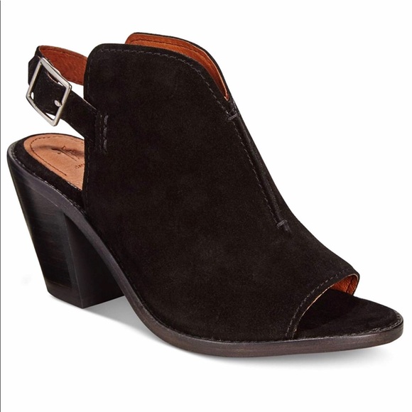 Frye Shoes - NIB black Frye Courtney Slingback Size 6.5